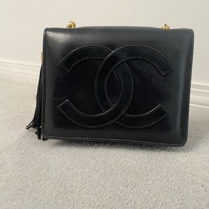 Luxury leather purse with gold detail
